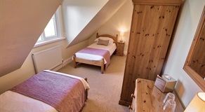 Belview Cottage Dorset twin room